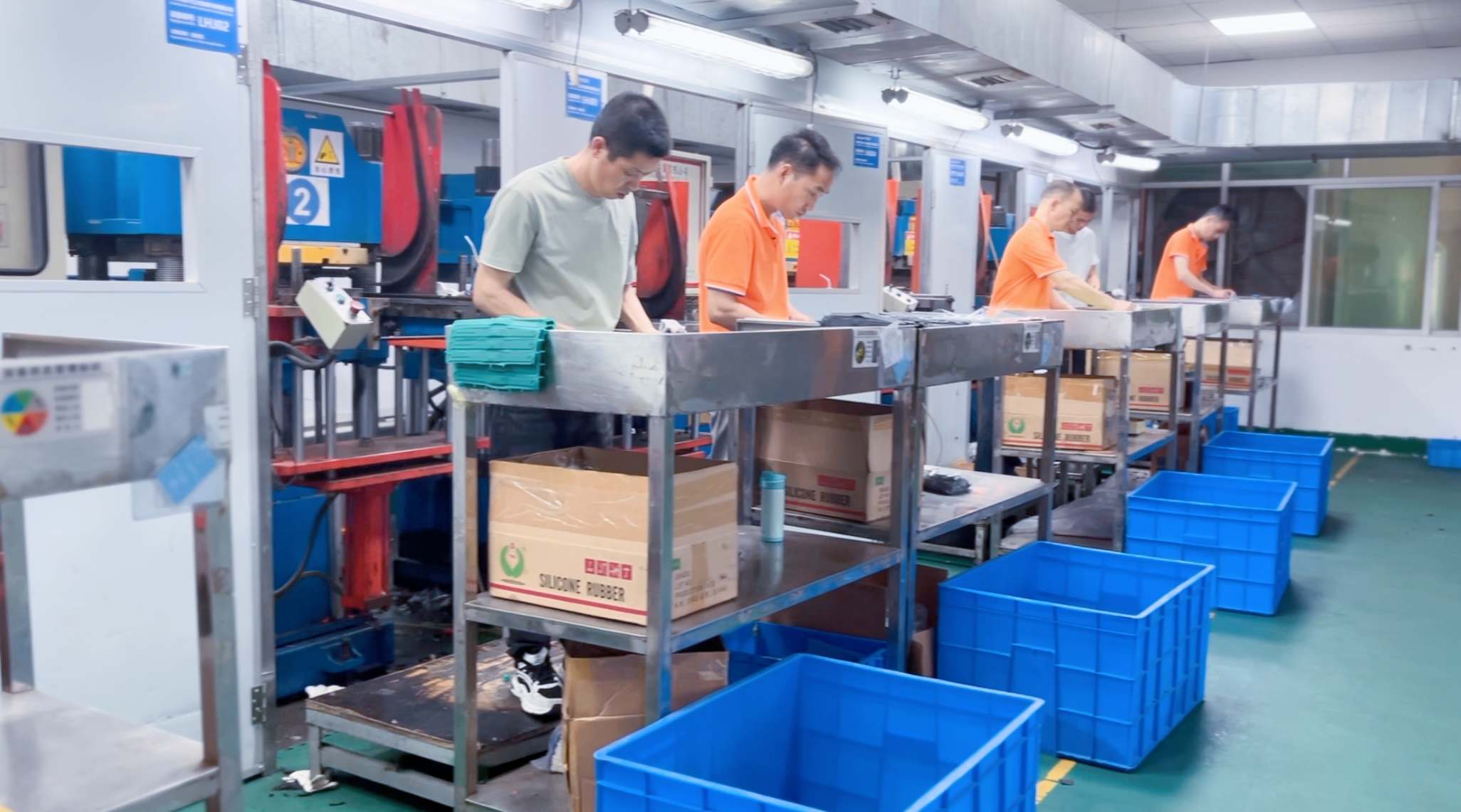 【新品速遞】卡立方集團(tuán)RFID硅膠腕帶工廠NFC變色硅膠腕帶光變手環(huán)新品上市